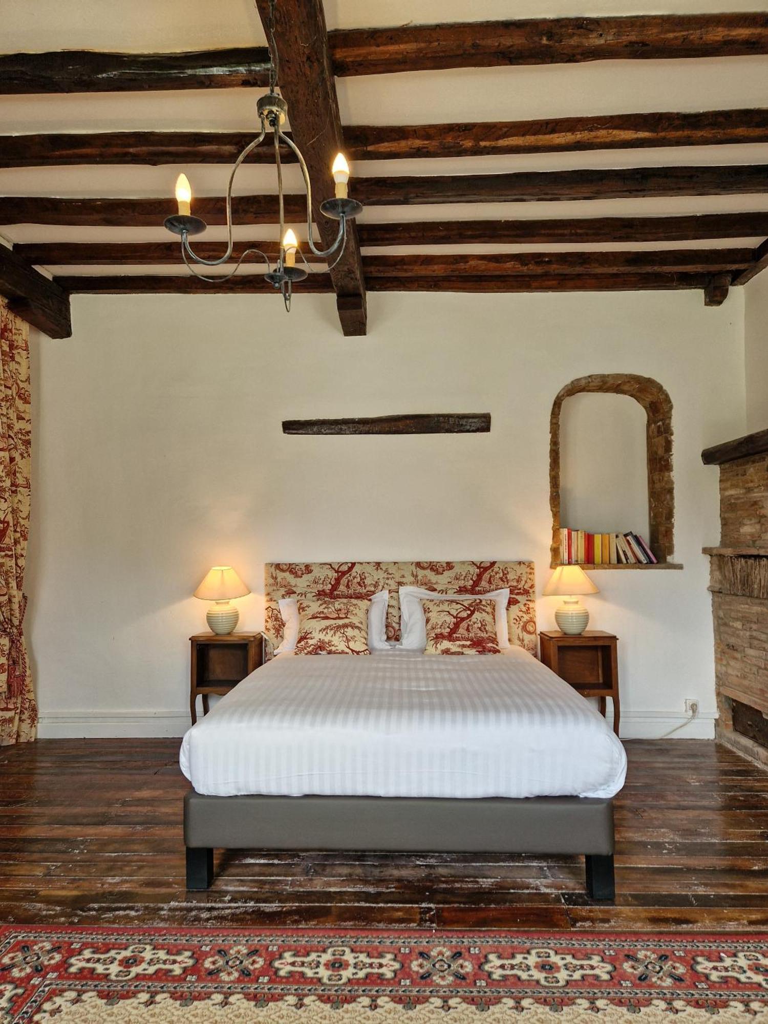 Le Manoir De Lisle Hotel ภายนอก รูปภาพ