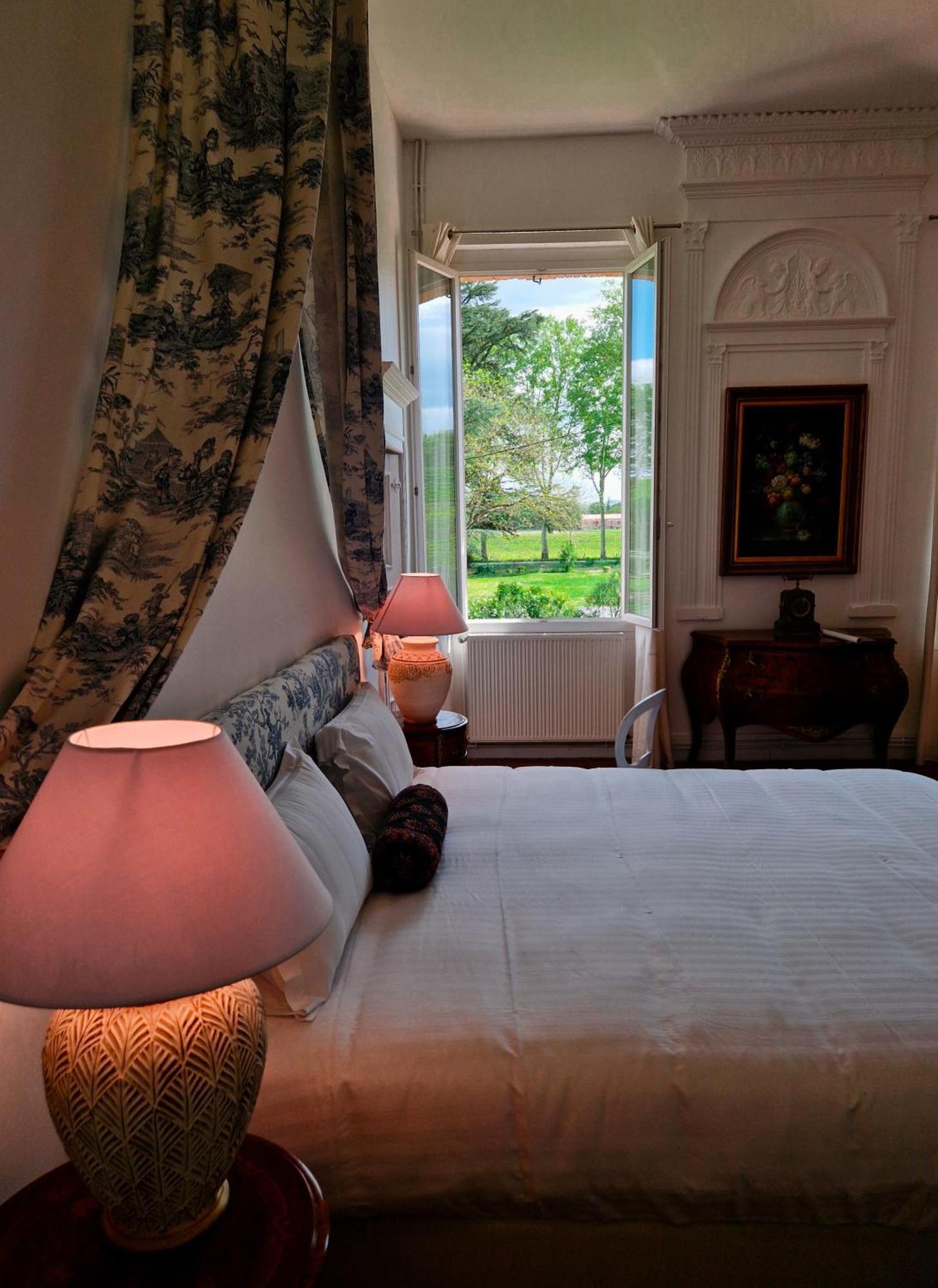 Le Manoir De Lisle Hotel ภายนอก รูปภาพ